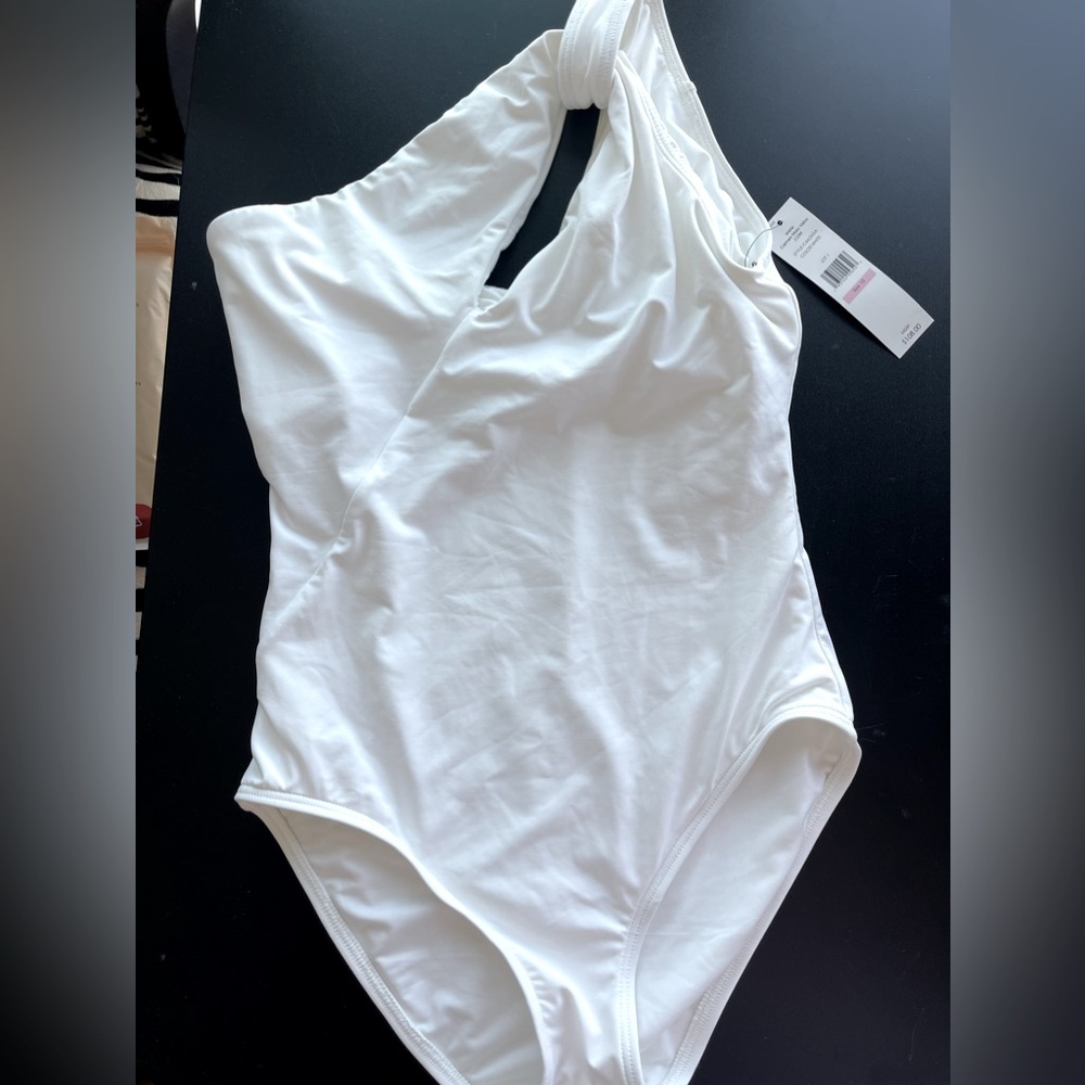 New with tags. Carmen Marc Valvo one peice swimsuit.